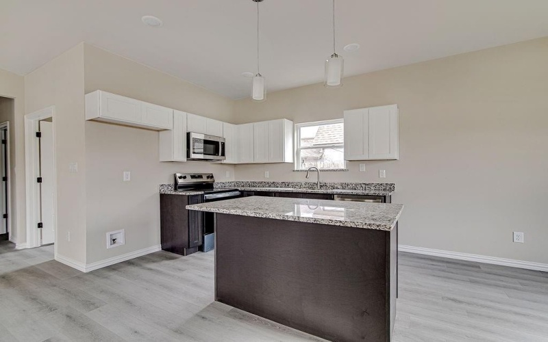 1005 E Tucker Street, Fort Worth, TX 76104, 3 Habitaciones Habitaciones , ,2 BañosBaños,Residential,En Venta,1005 E Tucker Street,0,21200805