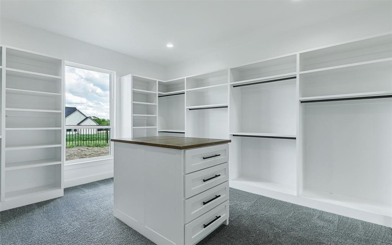 308 Ryker Lane, Gunter, TX 75058, 4 Bedrooms Bedrooms, ,5 BathroomsBathrooms,Residential,For Sale,308 Ryker Lane,0,21200846