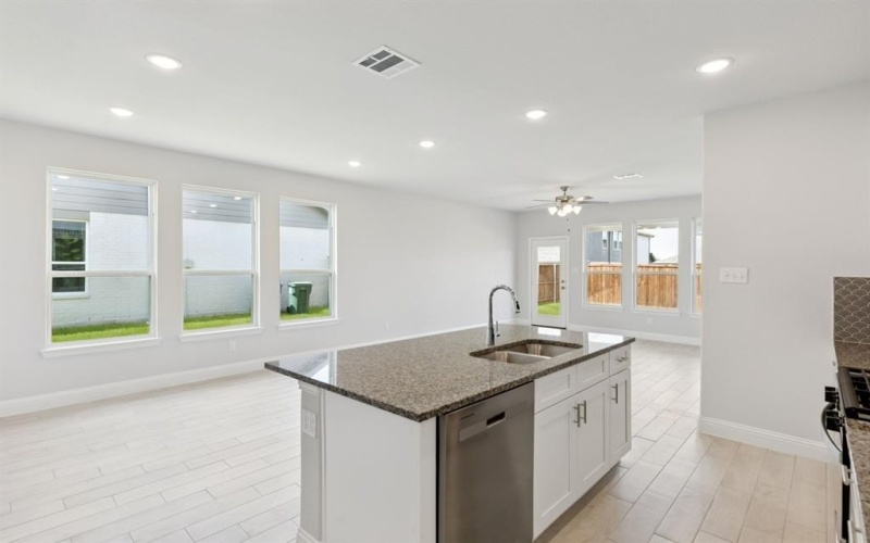 725 Rusty Spurs Place, Weston, TX 75009, 4 Habitaciones Habitaciones , ,2 BañosBaños,Residential,En Venta,725 Rusty Spurs Place,0,21200950