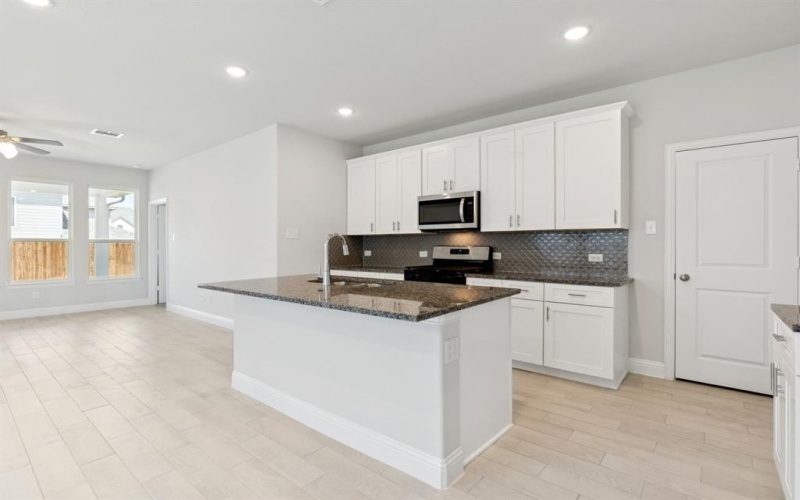 725 Rusty Spurs Place, Weston, TX 75009, 4 Habitaciones Habitaciones , ,2 BañosBaños,Residential,En Venta,725 Rusty Spurs Place,0,21200950