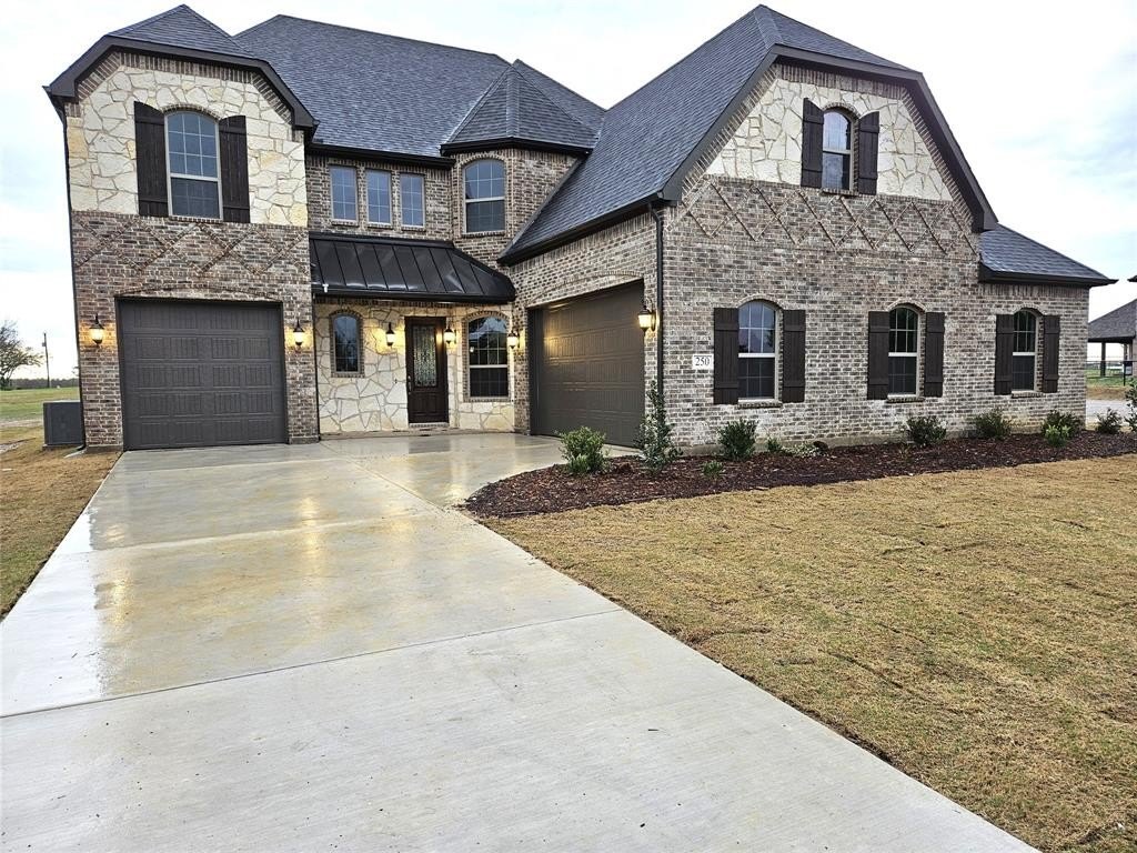 250 Yowell Road, Whitesboro, TX 76273, 6 Bedrooms Bedrooms, ,3 BathroomsBathrooms,Residential,For Sale,250 Yowell Road,20706238
