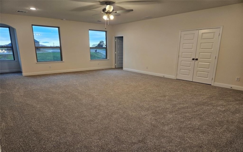 250 Yowell Road, Whitesboro, TX 76273, 6 Bedrooms Bedrooms, ,3 BathroomsBathrooms,Residential,For Sale,250 Yowell Road,20706238