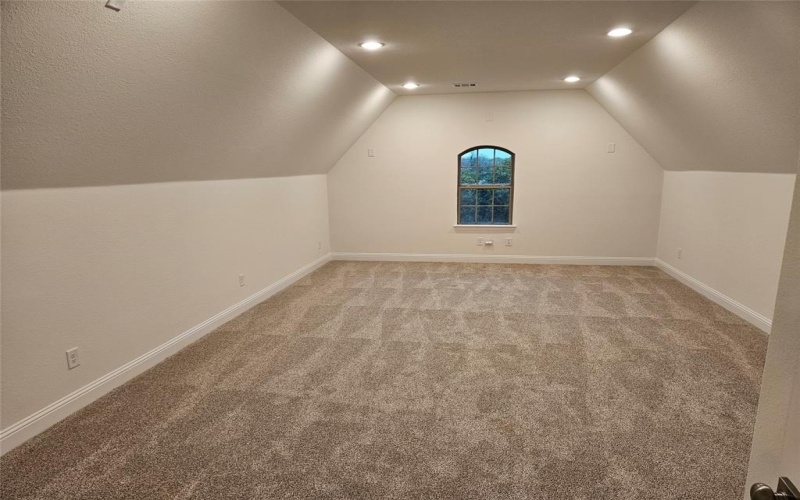 250 Yowell Road, Whitesboro, TX 76273, 6 Bedrooms Bedrooms, ,3 BathroomsBathrooms,Residential,For Sale,250 Yowell Road,20706238