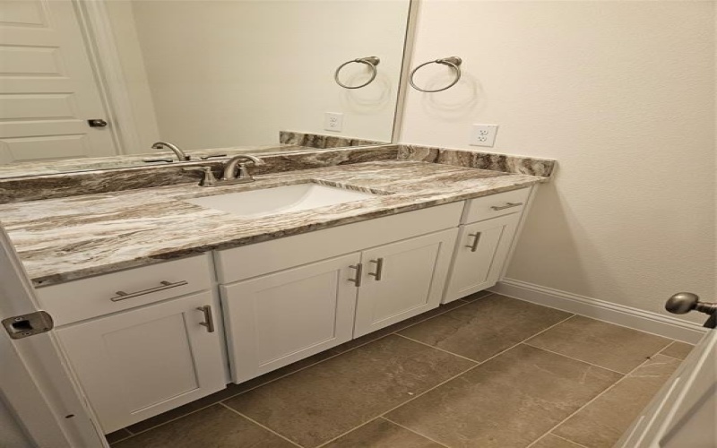 250 Yowell Road, Whitesboro, TX 76273, 6 Bedrooms Bedrooms, ,3 BathroomsBathrooms,Residential,For Sale,250 Yowell Road,20706238