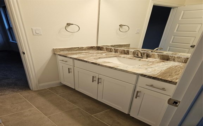 250 Yowell Road, Whitesboro, TX 76273, 6 Bedrooms Bedrooms, ,3 BathroomsBathrooms,Residential,For Sale,250 Yowell Road,20706238