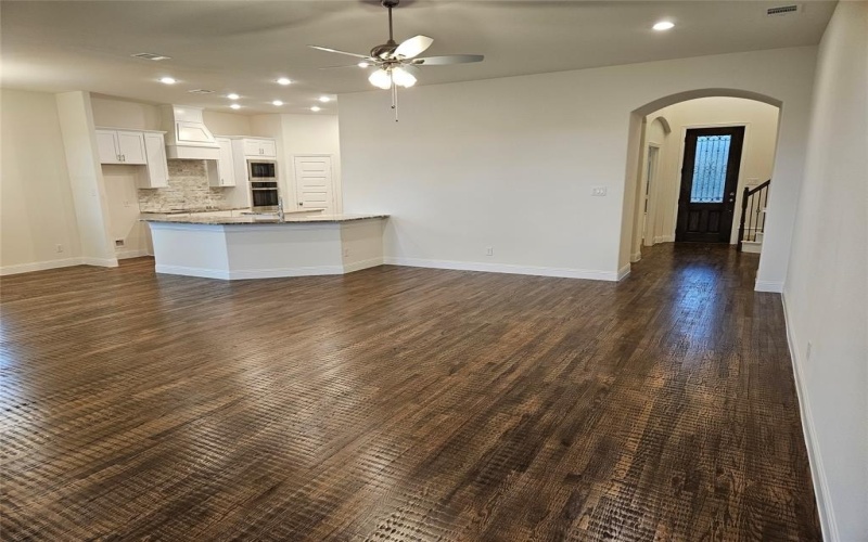 250 Yowell Road, Whitesboro, TX 76273, 6 Bedrooms Bedrooms, ,3 BathroomsBathrooms,Residential,For Sale,250 Yowell Road,20706238