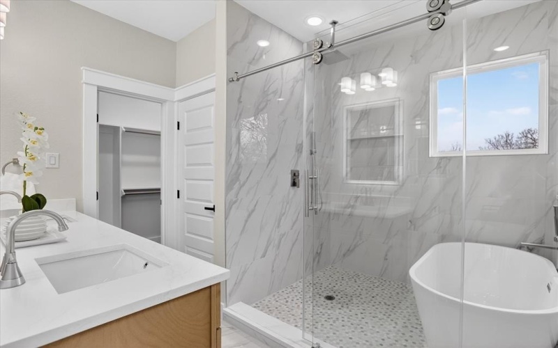 2541 Everton Drive, Lancaster, TX 75134, 4 Habitaciones Habitaciones , ,2 BañosBaños,Residential,En Venta,2541 Everton Drive,0,21201024