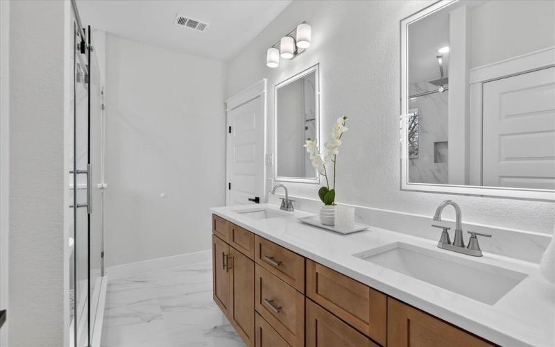 2541 Everton Drive, Lancaster, TX 75134, 4 Habitaciones Habitaciones , ,2 BañosBaños,Residential,En Venta,2541 Everton Drive,0,21201024