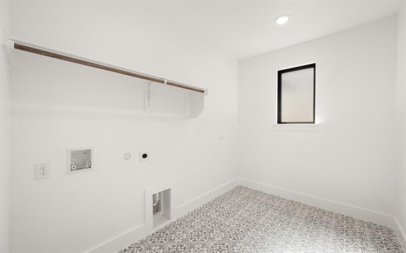 2431 Oak Knoll Drive, Palmer, TX 75152, 4 Bedrooms Bedrooms, ,3 BathroomsBathrooms,Residential,For Sale,2431 Oak Knoll Drive,0,21201040