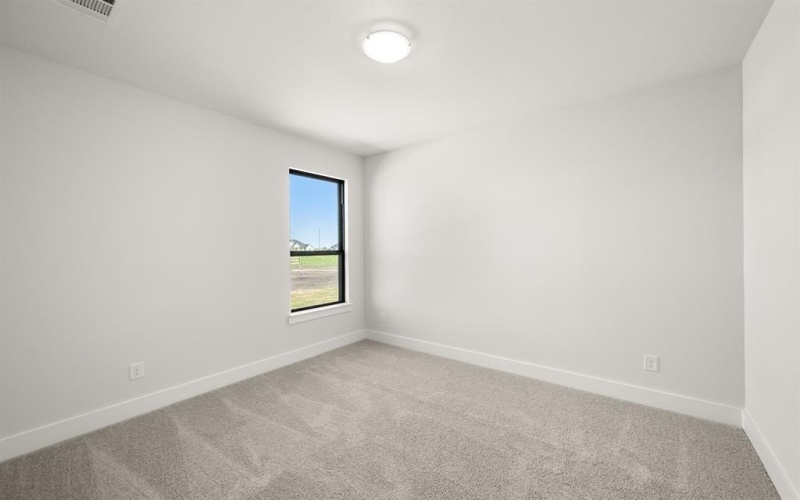 2431 Oak Knoll Drive, Palmer, TX 75152, 4 Bedrooms Bedrooms, ,3 BathroomsBathrooms,Residential,For Sale,2431 Oak Knoll Drive,0,21201040