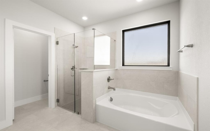 2431 Oak Knoll Drive, Palmer, TX 75152, 4 Bedrooms Bedrooms, ,3 BathroomsBathrooms,Residential,For Sale,2431 Oak Knoll Drive,0,21201040