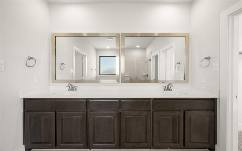 2431 Oak Knoll Drive, Palmer, TX 75152, 4 Bedrooms Bedrooms, ,3 BathroomsBathrooms,Residential,For Sale,2431 Oak Knoll Drive,0,21201040