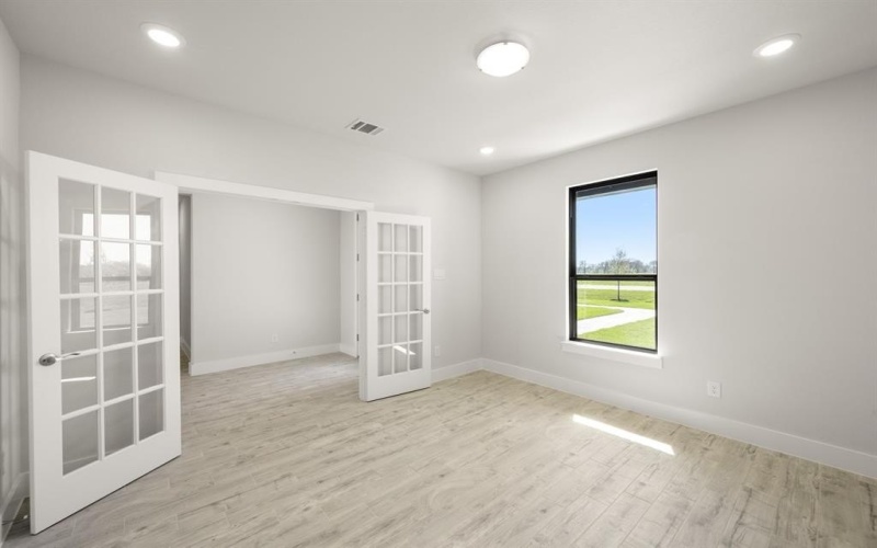 2431 Oak Knoll Drive, Palmer, TX 75152, 4 Bedrooms Bedrooms, ,3 BathroomsBathrooms,Residential,For Sale,2431 Oak Knoll Drive,0,21201040