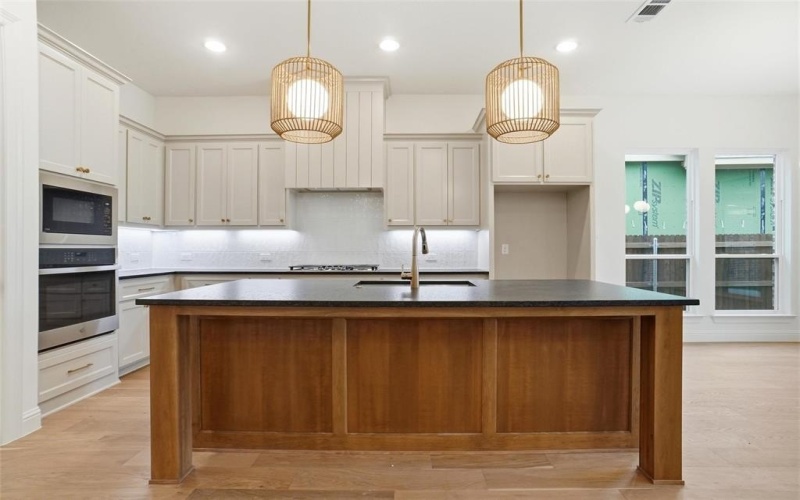 409 Kestrel Court, Aledo, TX 76008, 4 Bedrooms Bedrooms, ,3 BathroomsBathrooms,Residential,For Sale,409 Kestrel Court,0,21201090