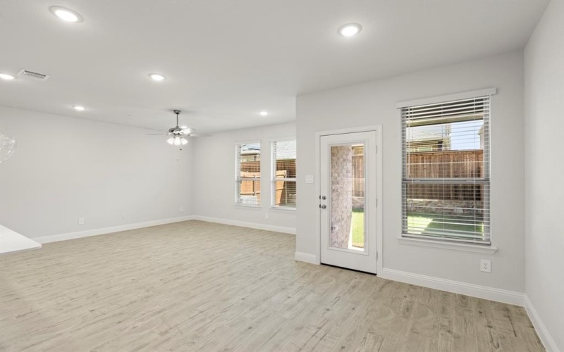 2638 Copper Breaks Street, Dallas, TX 75228, 3 Bedrooms Bedrooms, ,2 BathroomsBathrooms,Residential,For Sale,2638 Copper Breaks Street,0,21201145