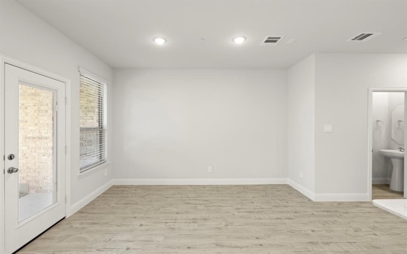 2638 Copper Breaks Street, Dallas, TX 75228, 3 Bedrooms Bedrooms, ,2 BathroomsBathrooms,Residential,For Sale,2638 Copper Breaks Street,0,21201145