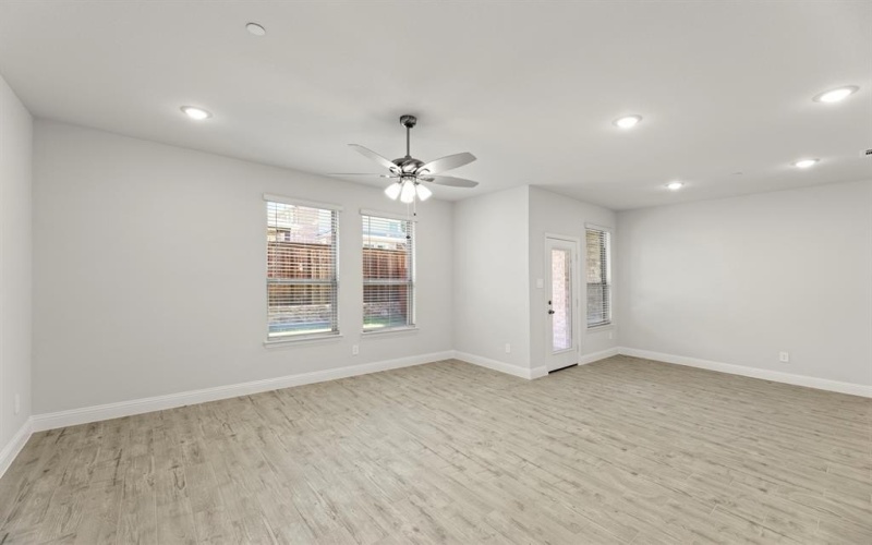 2638 Copper Breaks Street, Dallas, TX 75228, 3 Bedrooms Bedrooms, ,2 BathroomsBathrooms,Residential,For Sale,2638 Copper Breaks Street,0,21201145