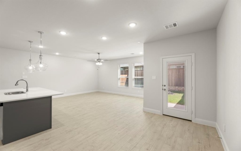 2642 Copper Breaks Street, Dallas, TX 75228, 3 Bedrooms Bedrooms, ,2 BathroomsBathrooms,Residential,For Sale,2642 Copper Breaks Street,0,21201164