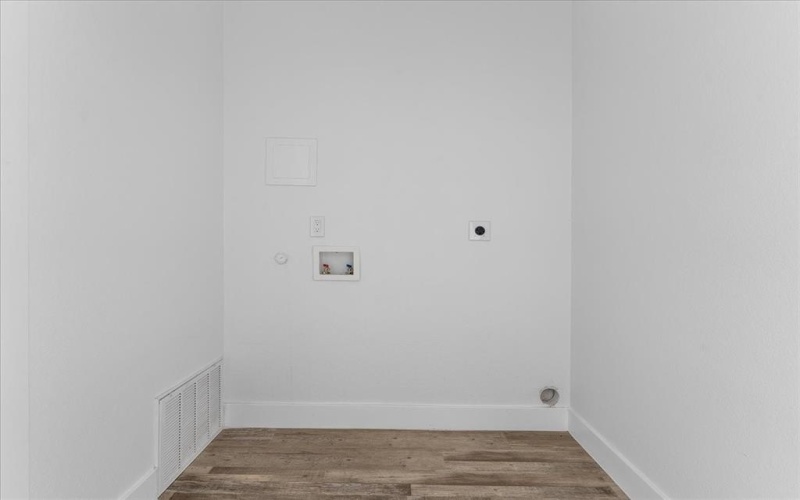 3142 Harmon Street, Dallas, TX 75215, 3 Habitaciones Habitaciones , ,3 BañosBaños,Residential,En Venta,3142 Harmon Street,0,21201394