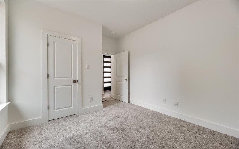 2511 Lea Crest Drive, Dallas, TX 75216, 4 Bedrooms Bedrooms, ,2 BathroomsBathrooms,Residential,For Sale,2511 Lea Crest Drive,0,21195681