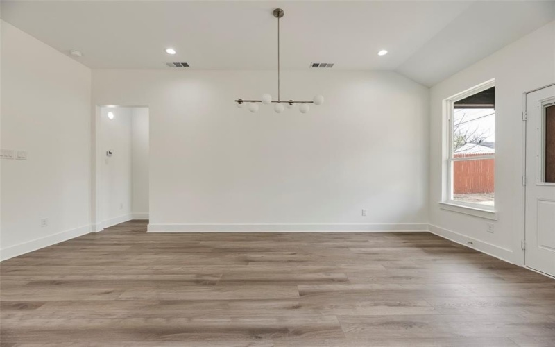 2511 Lea Crest Drive, Dallas, TX 75216, 4 Bedrooms Bedrooms, ,2 BathroomsBathrooms,Residential,For Sale,2511 Lea Crest Drive,0,21195681