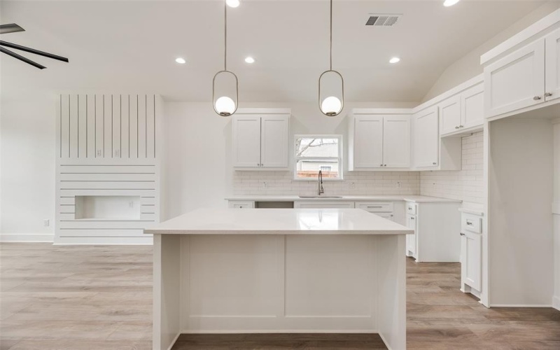 2511 Lea Crest Drive, Dallas, TX 75216, 4 Bedrooms Bedrooms, ,2 BathroomsBathrooms,Residential,For Sale,2511 Lea Crest Drive,0,21195681