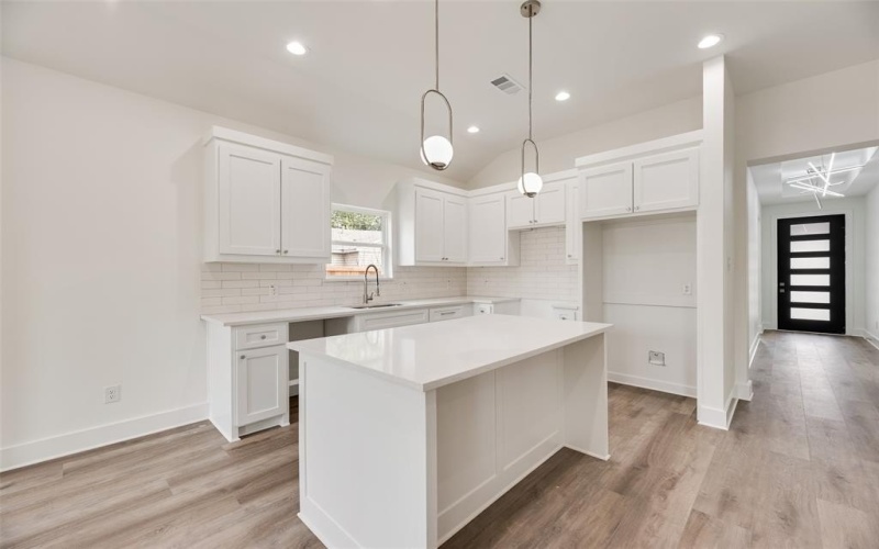 2511 Lea Crest Drive, Dallas, TX 75216, 4 Bedrooms Bedrooms, ,2 BathroomsBathrooms,Residential,For Sale,2511 Lea Crest Drive,0,21195681