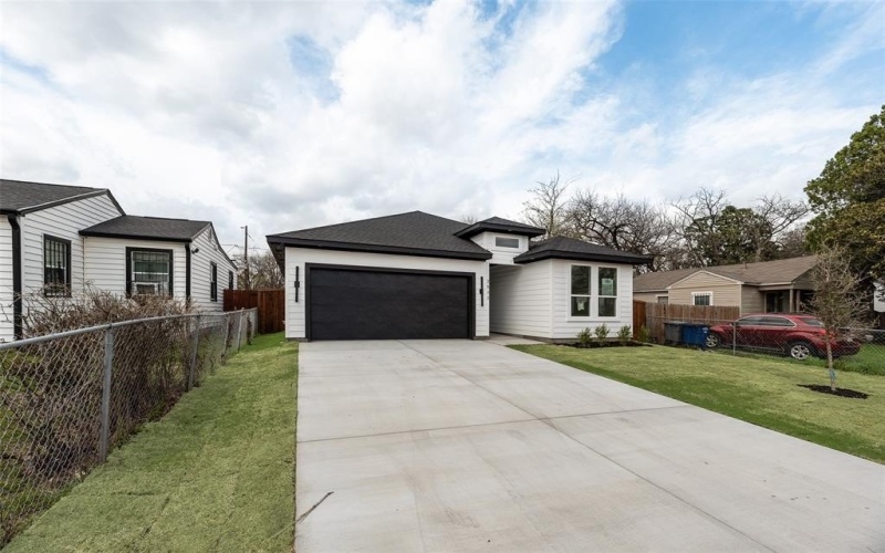 2511 Lea Crest Drive, Dallas, TX 75216, 4 Bedrooms Bedrooms, ,2 BathroomsBathrooms,Residential,For Sale,2511 Lea Crest Drive,0,21195681