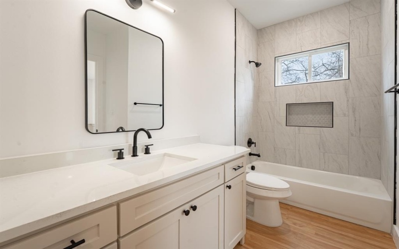 3041 Valentine Street, Dallas, TX 75215, 4 Bedrooms Bedrooms, ,5 BathroomsBathrooms,Residential,For Sale,3041 Valentine Street,0,21197145