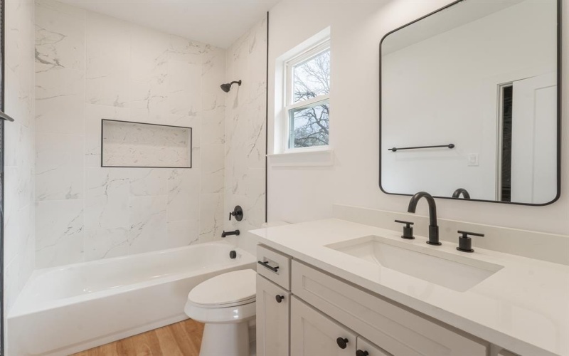 3041 Valentine Street, Dallas, TX 75215, 4 Bedrooms Bedrooms, ,5 BathroomsBathrooms,Residential,For Sale,3041 Valentine Street,0,21197145