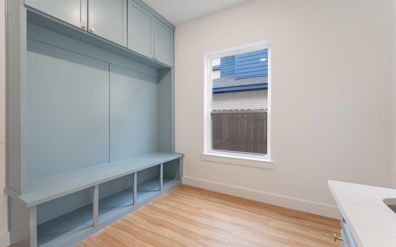 3041 Valentine Street, Dallas, TX 75215, 4 Bedrooms Bedrooms, ,5 BathroomsBathrooms,Residential,For Sale,3041 Valentine Street,0,21197145