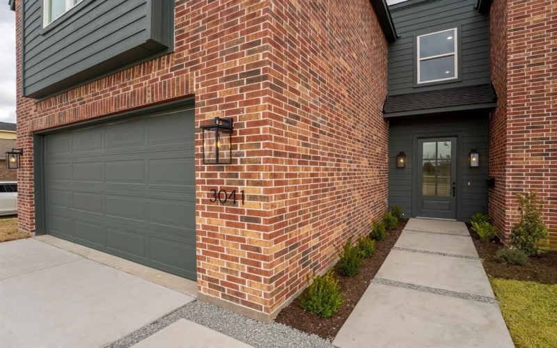 3041 Valentine Street, Dallas, TX 75215, 4 Bedrooms Bedrooms, ,5 BathroomsBathrooms,Residential,For Sale,3041 Valentine Street,0,21197145