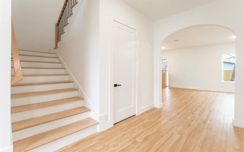 3041 Valentine Street, Dallas, TX 75215, 4 Bedrooms Bedrooms, ,5 BathroomsBathrooms,Residential,For Sale,3041 Valentine Street,0,21197145