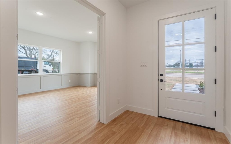 3041 Valentine Street, Dallas, TX 75215, 4 Bedrooms Bedrooms, ,5 BathroomsBathrooms,Residential,For Sale,3041 Valentine Street,0,21197145