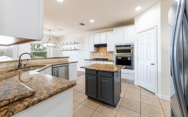 4102 Stone Haven Drive, Garland, TX 75043, 4 Habitaciones Habitaciones , ,2 BañosBaños,Residential,En Venta,4102 Stone Haven Drive,0,21197166