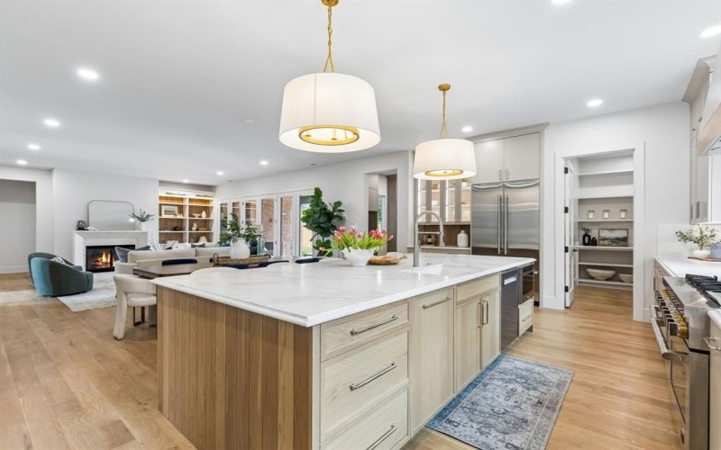 1121 Eton Drive, Richardson, TX 75080, 5 Habitaciones Habitaciones , ,5 BañosBaños,Residential,En Venta,1121 Eton Drive,0,21197770