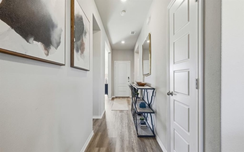 1125 BELHAVEN Street, Granbury, TX 76048, 4 Habitaciones Habitaciones , ,2 BañosBaños,Residential,En Venta,1125 BELHAVEN Street,0,21198090