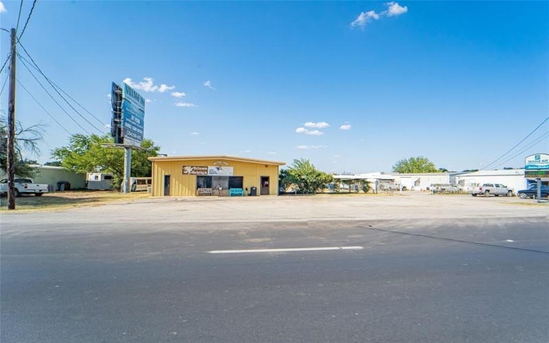 3020 W Walker Street, Breckenridge, TX 76424, ,Commercial Sale,En Venta,3020 W Walker Street,0,20706844
