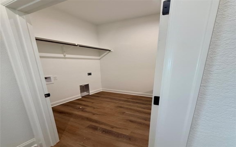 10400 T Bury Lane, Waco, TX 76708, 4 Bedrooms Bedrooms, ,2 BathroomsBathrooms,Residential,For Sale,10400 T Bury Lane,0,21199437