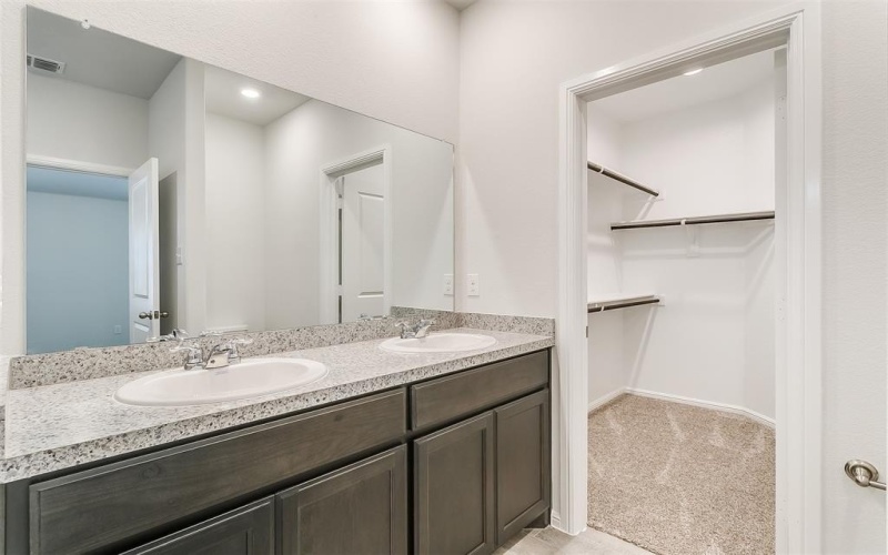 9209 Herringbone Drive, Fort Worth, TX 76131, 4 Habitaciones Habitaciones , ,2 BañosBaños,Residential,En Venta,9209 Herringbone Drive,0,21199669