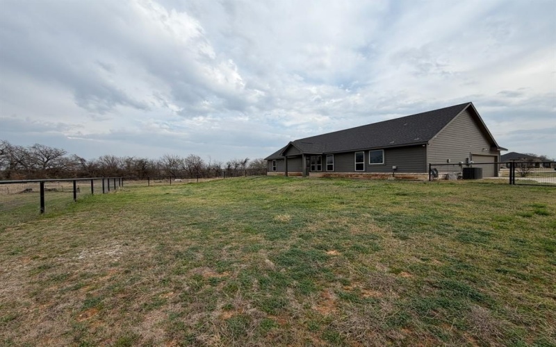 1035 Northern Oaks Court, Springtown, TX 76082, 4 Habitaciones Habitaciones , ,2 BañosBaños,Residential,En Venta,1035 Northern Oaks Court,0,21199699