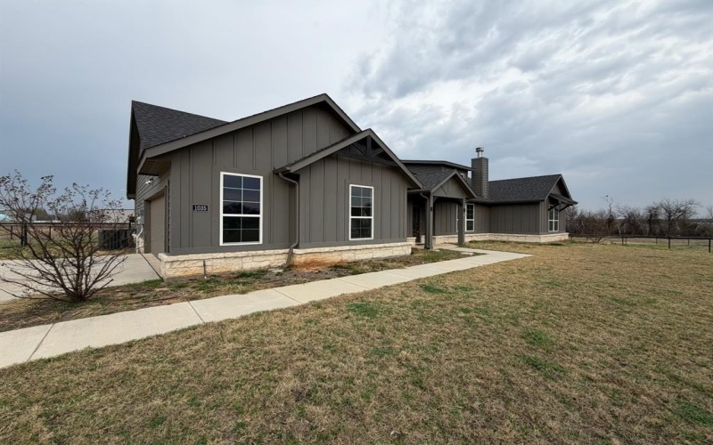 1035 Northern Oaks Court, Springtown, TX 76082, 4 Habitaciones Habitaciones , ,2 BañosBaños,Residential,En Venta,1035 Northern Oaks Court,0,21199699