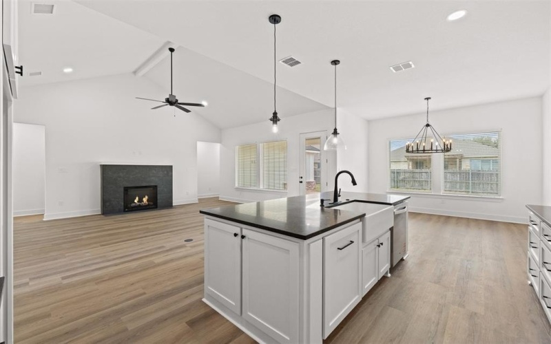 9820 Durango Trail, Waco, TX 76712, 4 Bedrooms Bedrooms, ,2 BathroomsBathrooms,Residential,For Sale,9820 Durango Trail,0,21199782