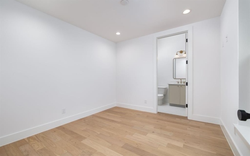 3053 Wycliff Avenue #302, Dallas, TX 75219, 3 Habitaciones Habitaciones , ,3 BañosBaños,Residential,En Venta,3053 Wycliff Avenue,0,21199933