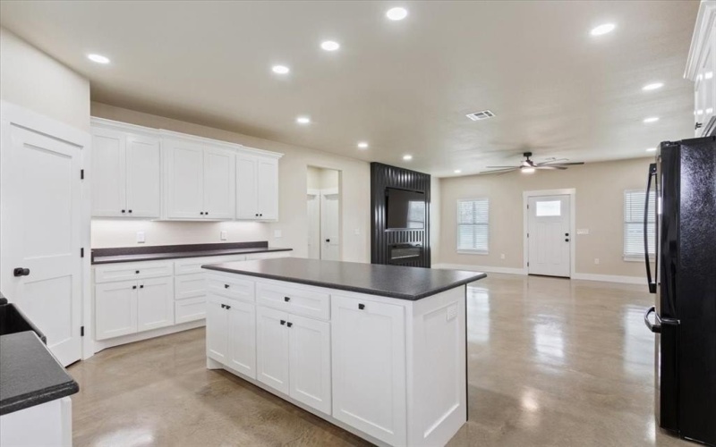 213 Kasberg Road, Leroy, TX 76654, 3 Bedrooms Bedrooms, ,2 BathroomsBathrooms,Residential,For Sale,213 Kasberg Road,0,21199942