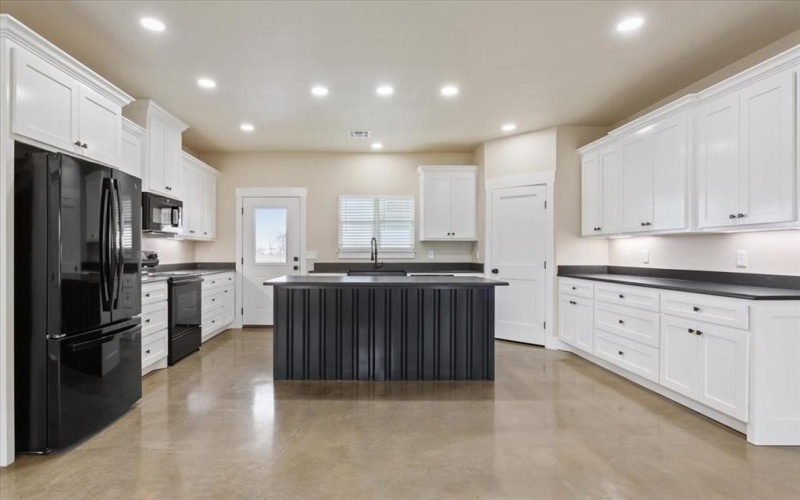 213 Kasberg Road, Leroy, TX 76654, 3 Bedrooms Bedrooms, ,2 BathroomsBathrooms,Residential,For Sale,213 Kasberg Road,0,21199942