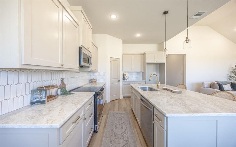 5200 Helmick Avenue, Fort Worth, TX 76107, 4 Habitaciones Habitaciones , ,2 BañosBaños,Residential,En Venta,5200 Helmick Avenue,0,21200130