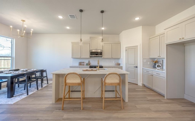 5200 Helmick Avenue, Fort Worth, TX 76107, 4 Habitaciones Habitaciones , ,2 BañosBaños,Residential,En Venta,5200 Helmick Avenue,0,21200130