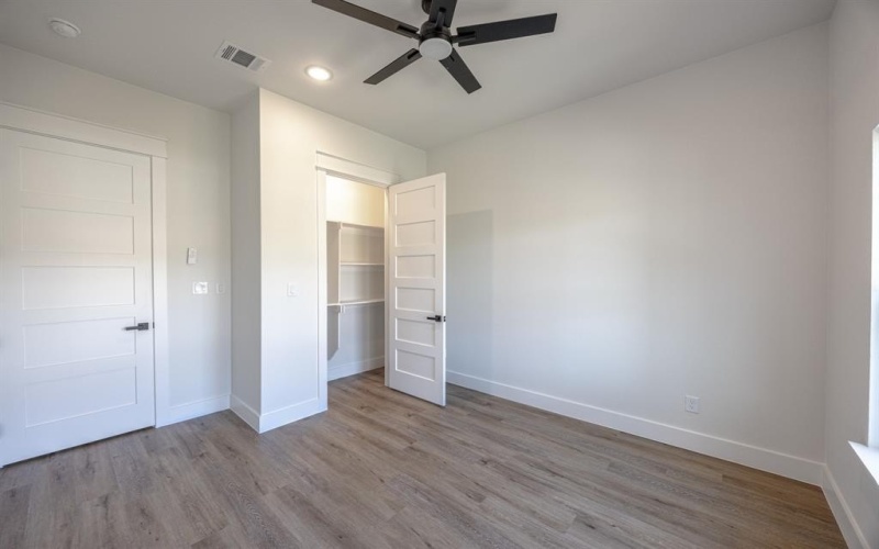 5204 Helmick Avenue, Fort Worth, TX 76107, 4 Bedrooms Bedrooms, ,3 BathroomsBathrooms,Residential,For Sale,5204 Helmick Avenue,0,21200131