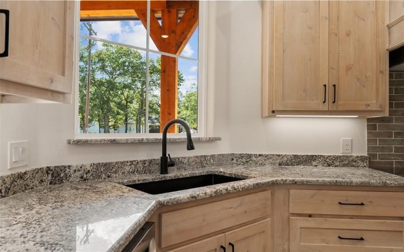 30 Rainbow Drive, Star Harbor, TX 75148, 4 Habitaciones Habitaciones , ,2 BañosBaños,Residential,En Venta,30 Rainbow Drive,0,21200222